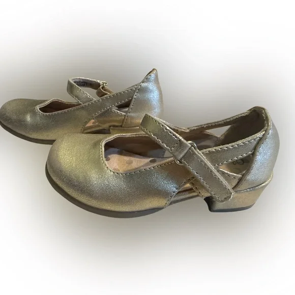Olive & Edie Little Girls Size 7 Gold Metallic Mary Jane Shoes - Picture 2 of 6